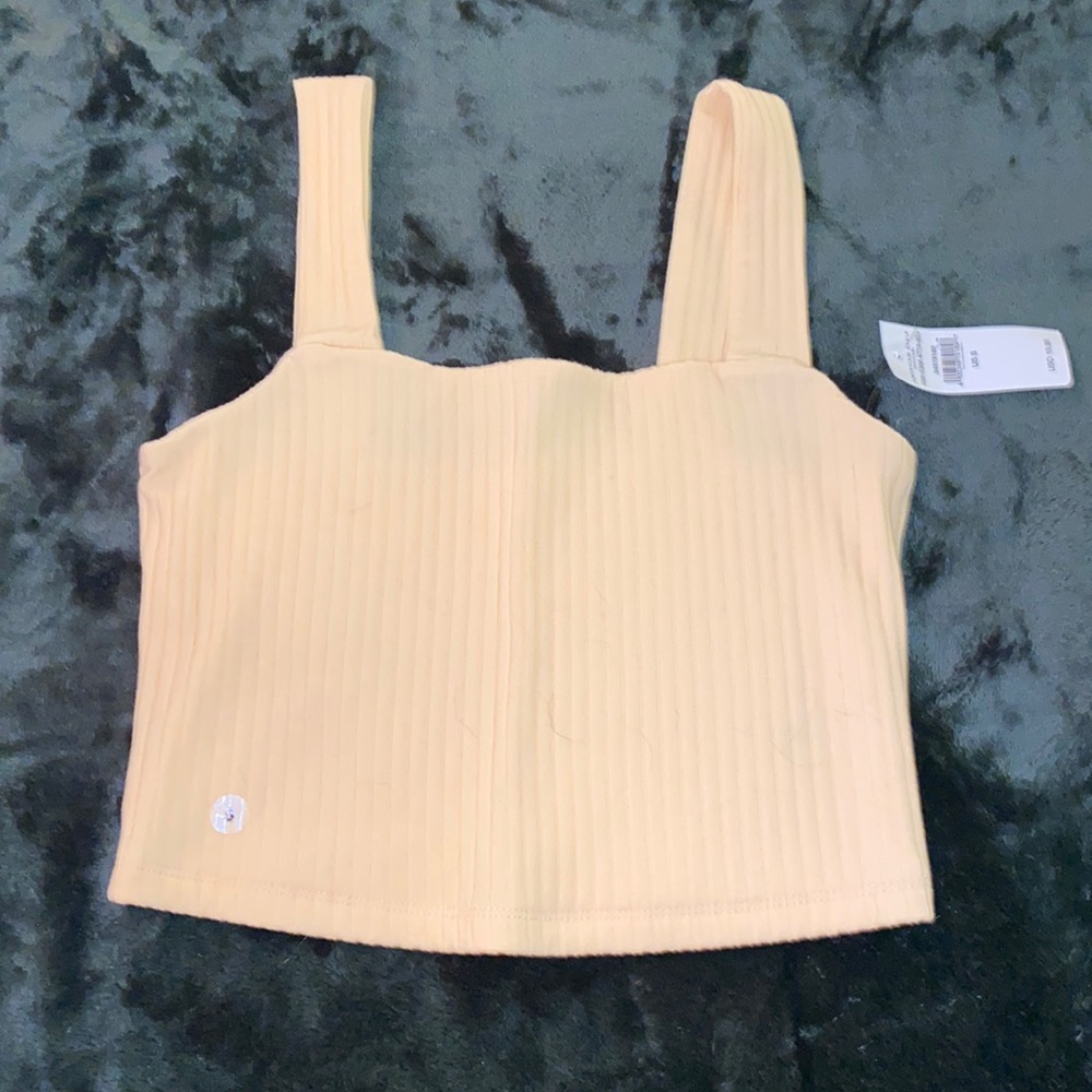 Ribbed peach American Eagle crop top